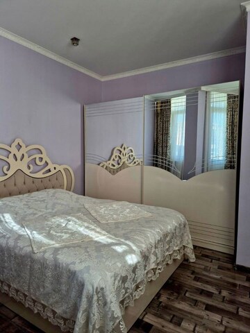 Bedroom in 3 BHK Builder Floor at Sector 24 – for Sale