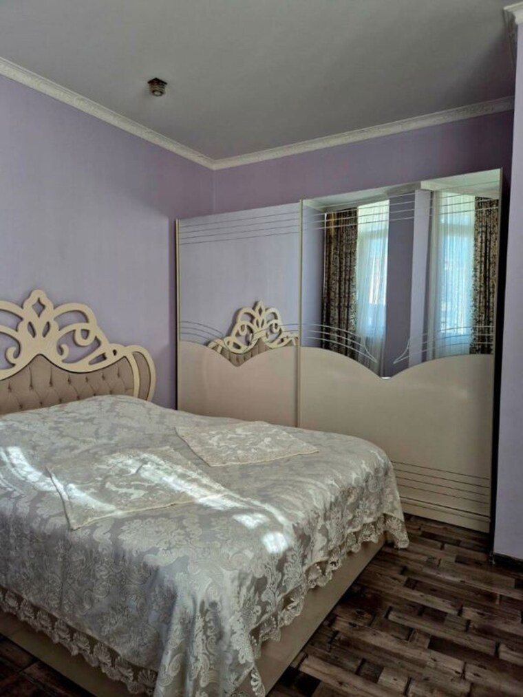Bedroom, sector 24 3 Bedroom 1812 Sq.Ft. Builder Floor In Sector 24 Noida 9909439