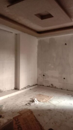 Room in 3 BHK Builder Floor at Mahindra Enclave – for Sale