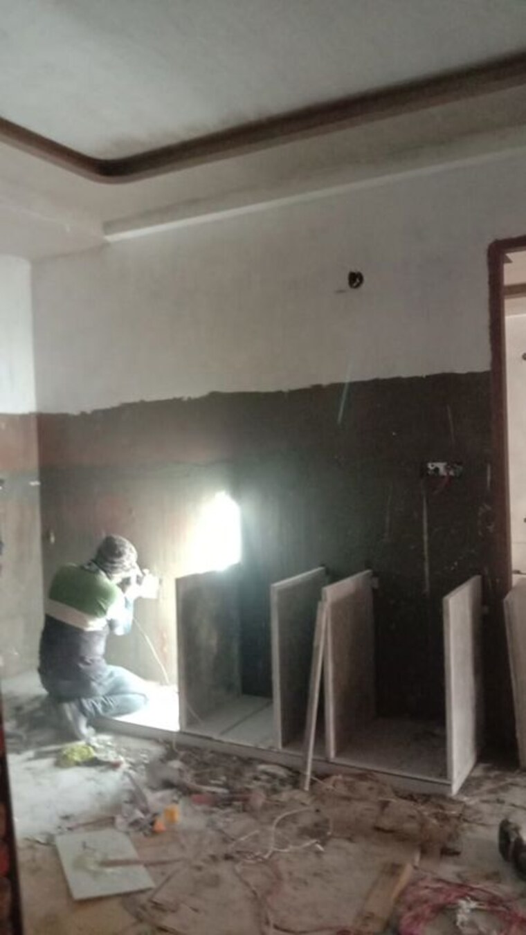 Room, mahindra enclave 3 Bedroom 140 Sq.Yd. Builder Floor In Mahindra Enclave Ghaziabad 9909584