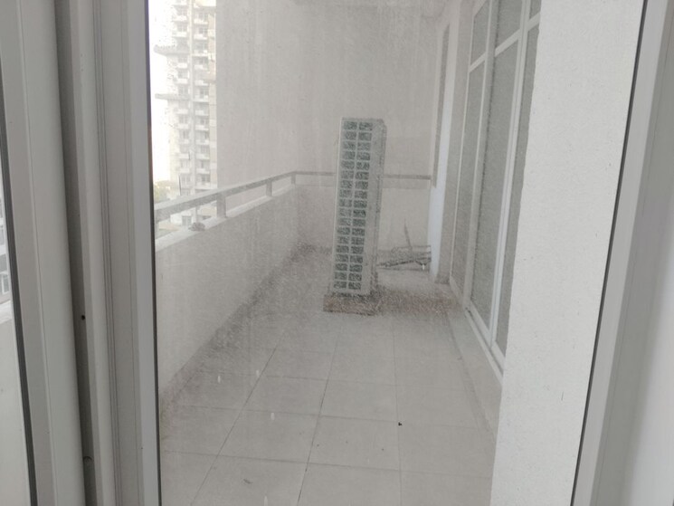 Bathroom, ss-the-leaf 3 Bedroom 2408 Sq.Ft. Apartment In Sector 85 Gurgaon 9909625