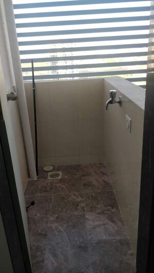 Building Lobby in 1 BHK Apartment at Archana Kohinoor Glory, Mohammadwadi – for Rent