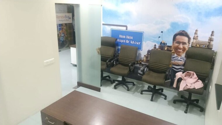 Living Room, gultekdi Commercial Office Space 900 Sq.Ft. In Gultekdi Pune 9909627
