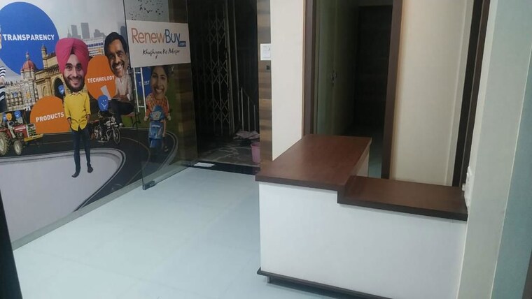 Room, gultekdi Commercial Office Space 900 Sq.Ft. In Gultekdi Pune 9909627