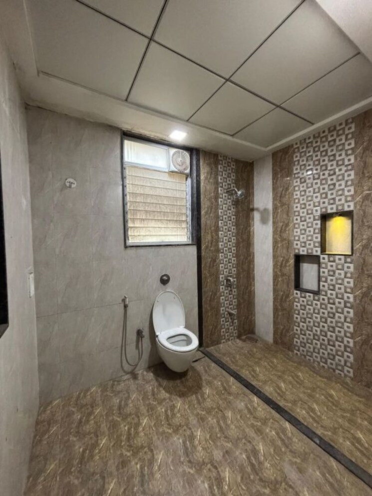 Bathroom, purple-cloud-9 5 Bedroom 7500 Sq.Ft. Apartment In Nibm Annexe Pune 9088611