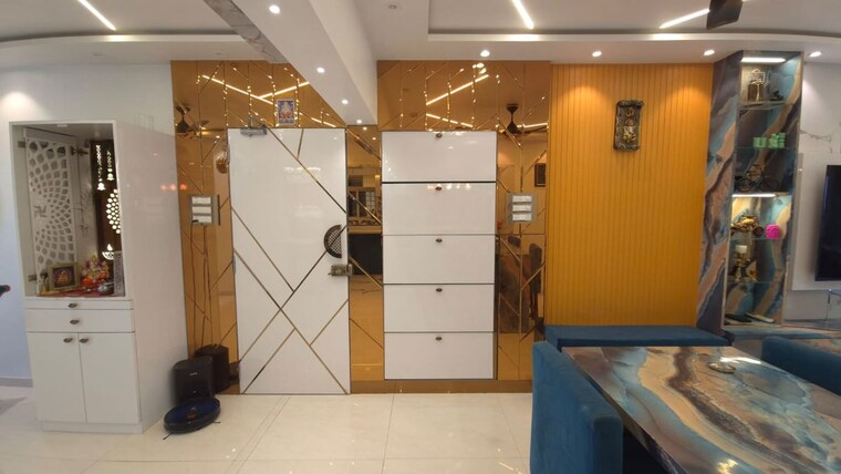 Team Area, k-raheja-interface-heights 1 Bedroom 520 Sq.Ft. Apartment In Malad West Mumbai 9909649