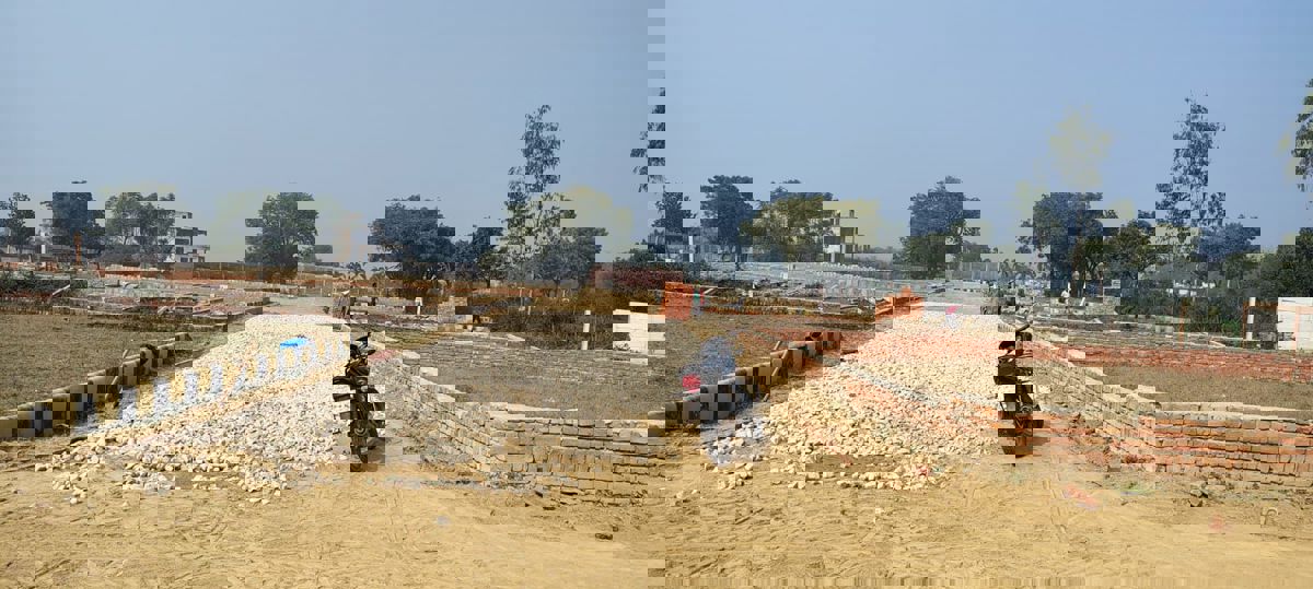 Plot For Sale in Mohanlalganj