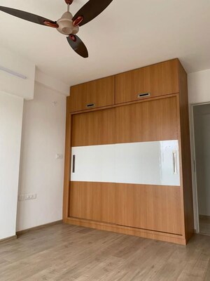 Room in 2 BHK Apartment at Kanakia Paris, Bandra East – for Sale