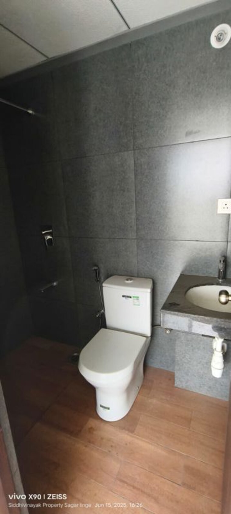 Bathroom, kalpataru-immensa 2 Bedroom 663 Sq.Ft. Apartment In Kolshet Road Thane 9909674