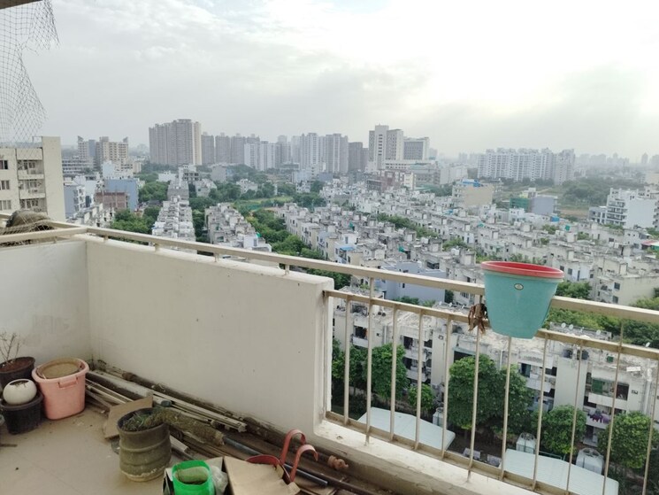 Balcony, vatika-gurgaon-21 3 Bedroom 1778 Sq.Ft. Apartment In Sector 83 Gurgaon 9909678