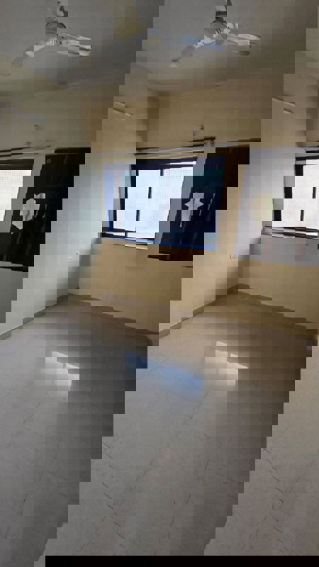 3 BHK + Servant Room 1400 Sq.Ft. Apartment in Hill Mist Harmony Apartment