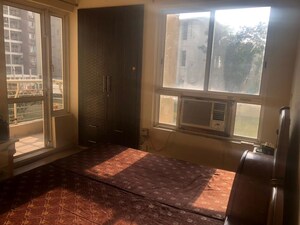 Room in 4 BHK Apartment at 3C Lotus 300, Sector 107 – for Sale