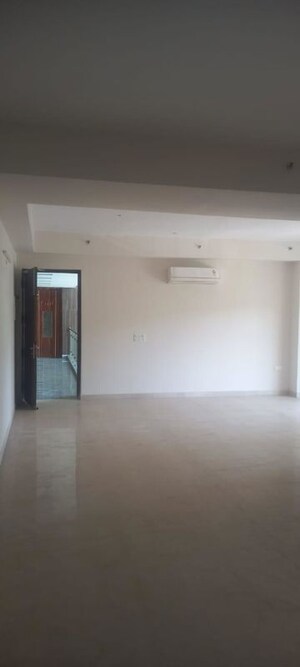 4 BHK Apartment For Sale in 3C Lotus 300, Sector 107