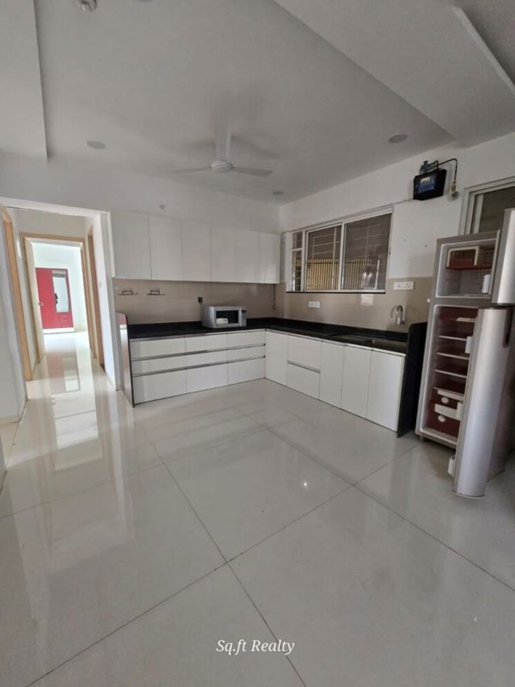  Parking, arv-regalia 3 Bedroom 1600 Sq.Ft. Apartment In Nibm Annexe Pune 9088286