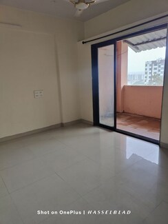 2 BHK + Study Room Apartment For Sale in Ganesh Nabhangan