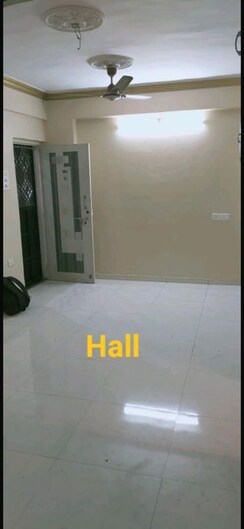 2 BHK Apartment For Sale in Mayfair Complex