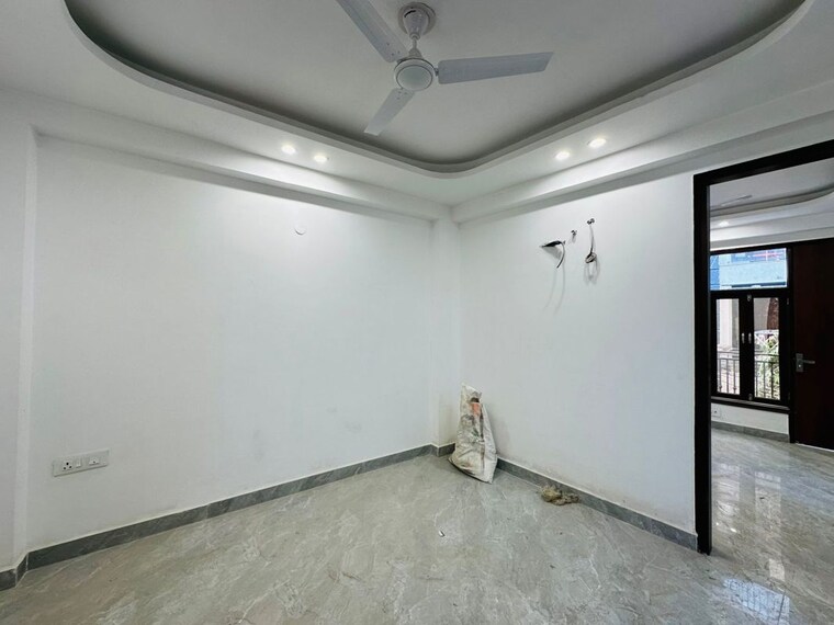 Room, saket 2 Bedroom 700 Sq.Ft. Builder Floor In Saket Delhi 9909726