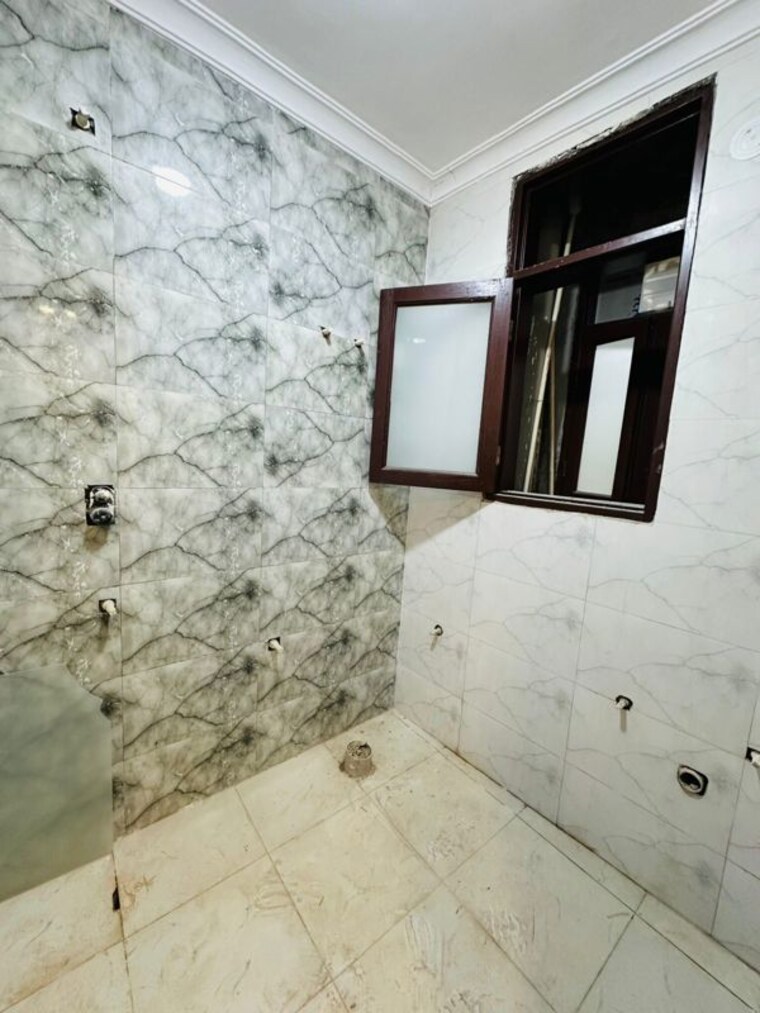 Room, saket 2 Bedroom 700 Sq.Ft. Builder Floor In Saket Delhi 9909726