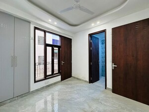 2 BHK Builder Floor For Sale in Saket