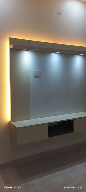 Room in 1.5 BHK Apartment at Shalimar Garden – for Sale