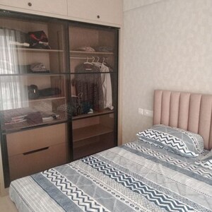 Bedroom in 2 BHK Apartment at Hiranandani Highland, Powai – for Rent