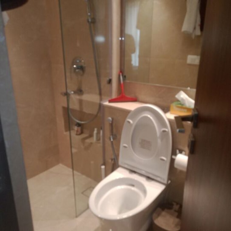 Bathroom, hiranandani-highland 2 Bedroom 600 Sq.Ft. Apartment In Powai Mumbai 9909735