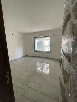 Room in 4 BHK Apartment at Shubh Gateway, Viman Nagar – for Rent