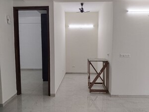 Room in 3.5 BHK Apartment at Smart World Gems, Sector 89 – for Rent