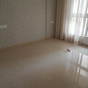 Room in 2 BHK Apartment at Hiranandani Highland, Powai – for Rent