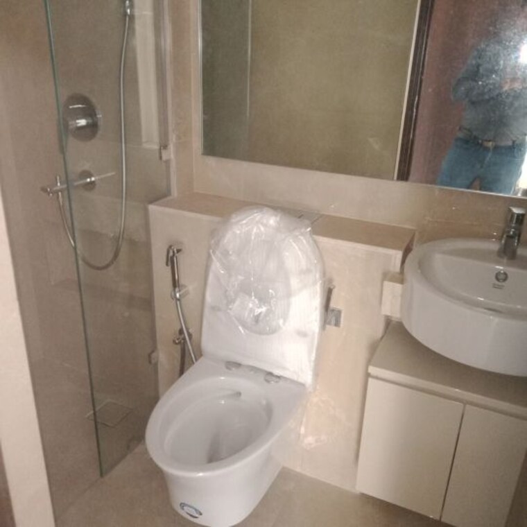 Bathroom, hiranandani-highland 2 Bedroom 594 Sq.Ft. Apartment In Powai Mumbai 9909774