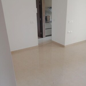 Room in 2 BHK Apartment at Hiranandani Highland, Powai – for Rent