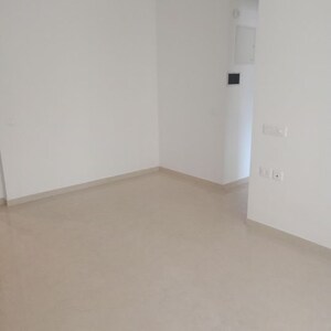 Room in 2 BHK Apartment at Hiranandani Highland, Powai – for Rent