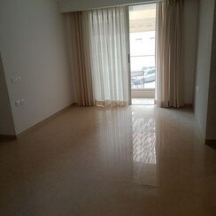 2 BHK Apartment For Rent in Hiranandani Highland