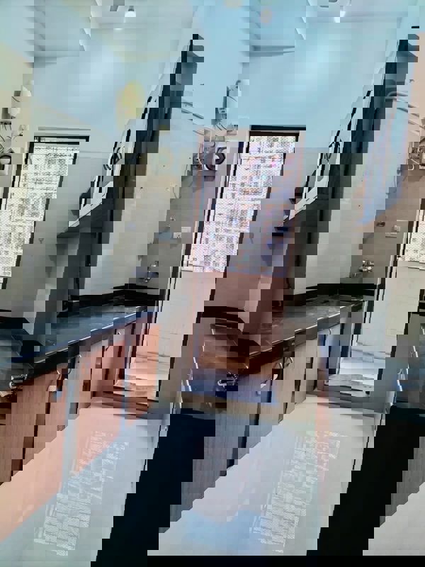 2 BHK + Pooja Room Apartment For Rent in K Raheja Heights