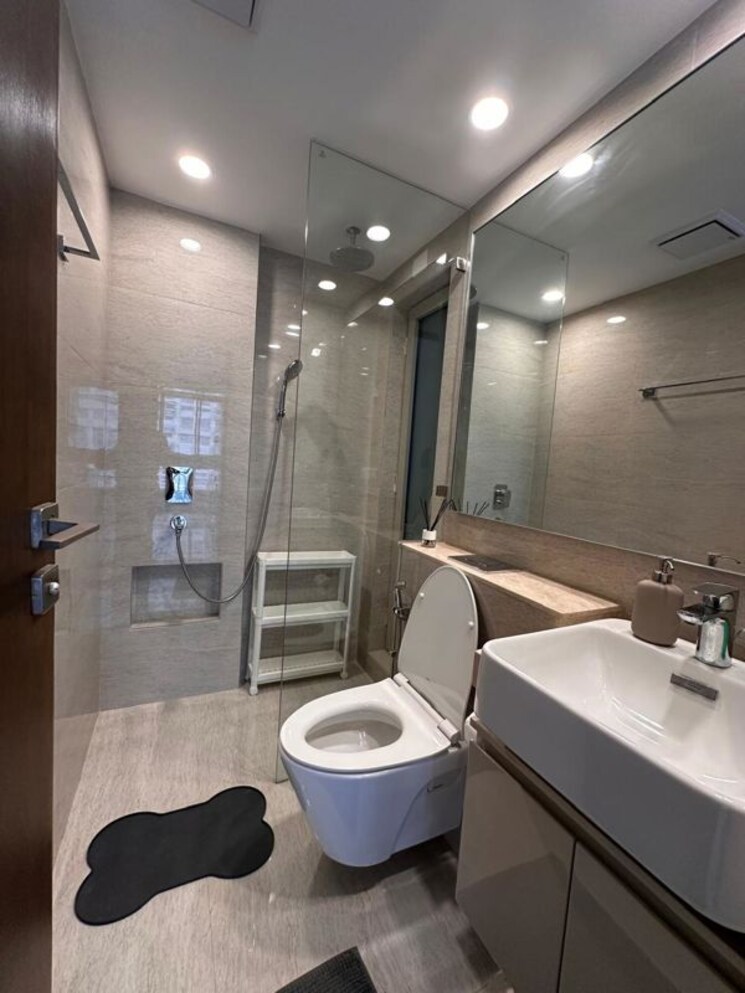 Bathroom, castle-rock 2 Bedroom 629 Sq.Ft. Apartment In Powai Mumbai 9909771