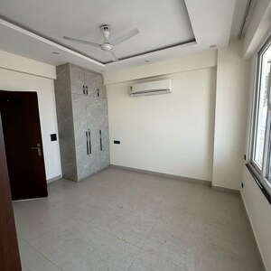Room in 3 BHK Apartment at Ram Shanti Apartment, Sarswati Kunj ii – for Rent