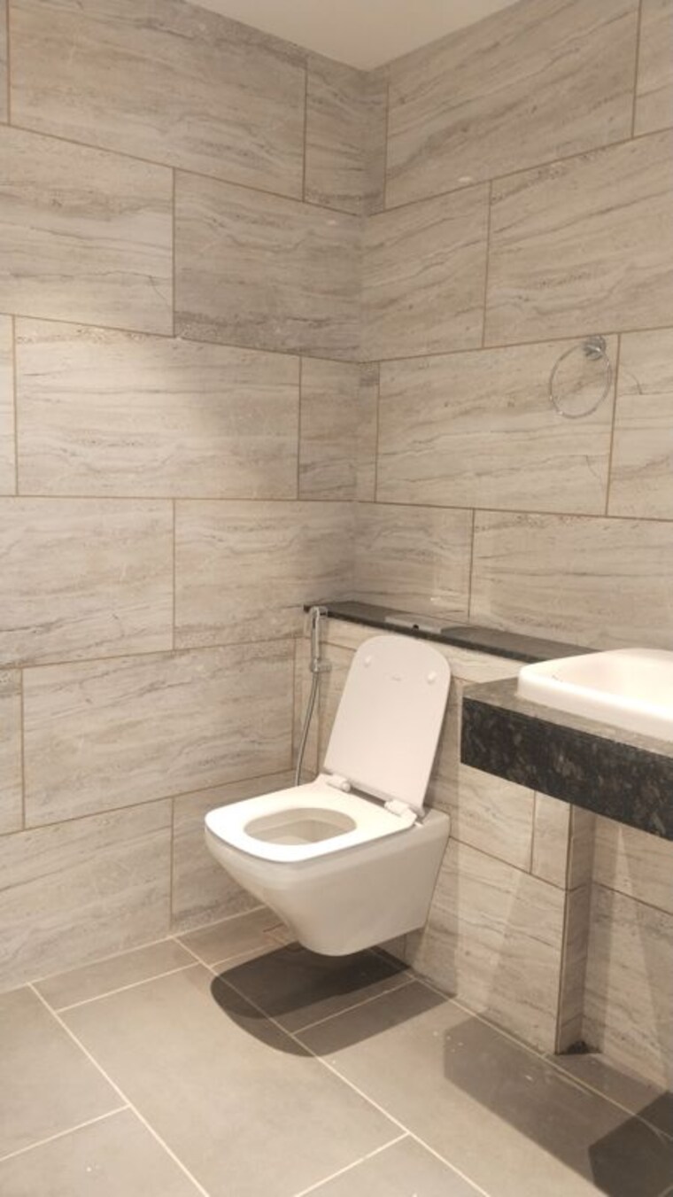 Bathroom, rustomjee-crown 4 Bedroom 2500 Sq.Ft. Apartment In Prabhadevi Mumbai 9909825