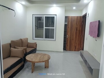 Living Room in 1.5 BHK Builder Floor at Sector 55 – for Rent