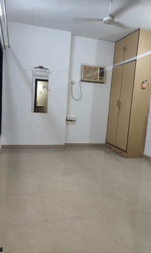 Room in 3 BHK Apartment at Atul Blue Orbit, Malad West – for Rent