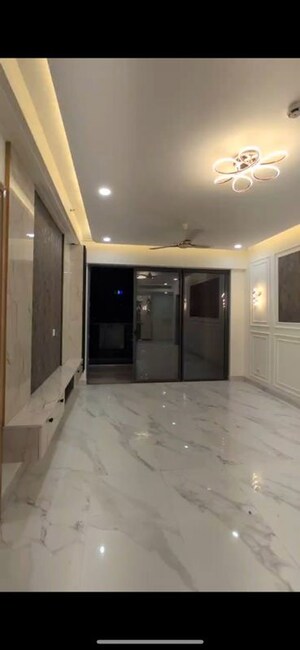 Building Lobby in 3 BHK Apartment at M3M Heights, Sector 65 – for Rent