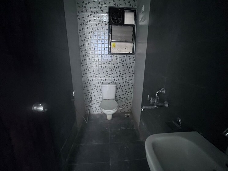 Bathroom, tathawade 2 Bedroom 710 Sq.Ft. Apartment In Tathawade Pune 9909967