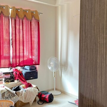 Living Room in 2.5 BHK Apartment at Bhartiya Nikoo Homes, Kannur – for Rent