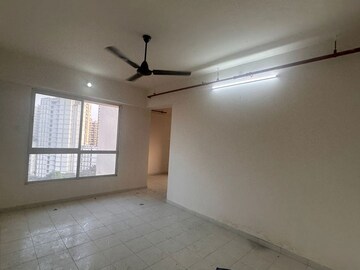 Room in 1 BHK Apartment at Puraniks City Reserva, Ghodbunder Road – for Rent