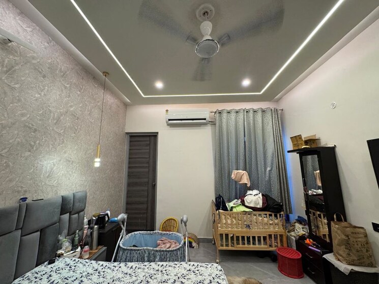 Living Room, gomti nagar 4 Bedroom 2400 Sq.Ft. Villa In Gomti Nagar Lucknow 9910158