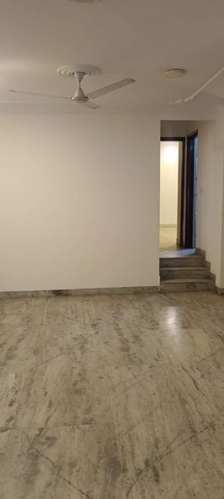 Room, chittaranjan park 2 Bedroom 1125 Sq.Ft. Builder Floor In Chittaranjan Park Delhi 9910177