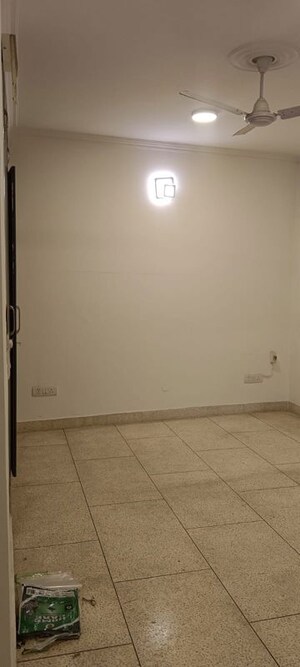 Room in 2 BHK Builder Floor at Chittaranjan Park – for Sale