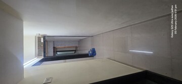 Furnished Amenities in 2 BHK Apartment at Atlanta CHS, Malad West – for Rent