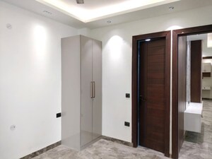 Room in 3 BHK Apartment at Sector 11 Dwarka – for Rent