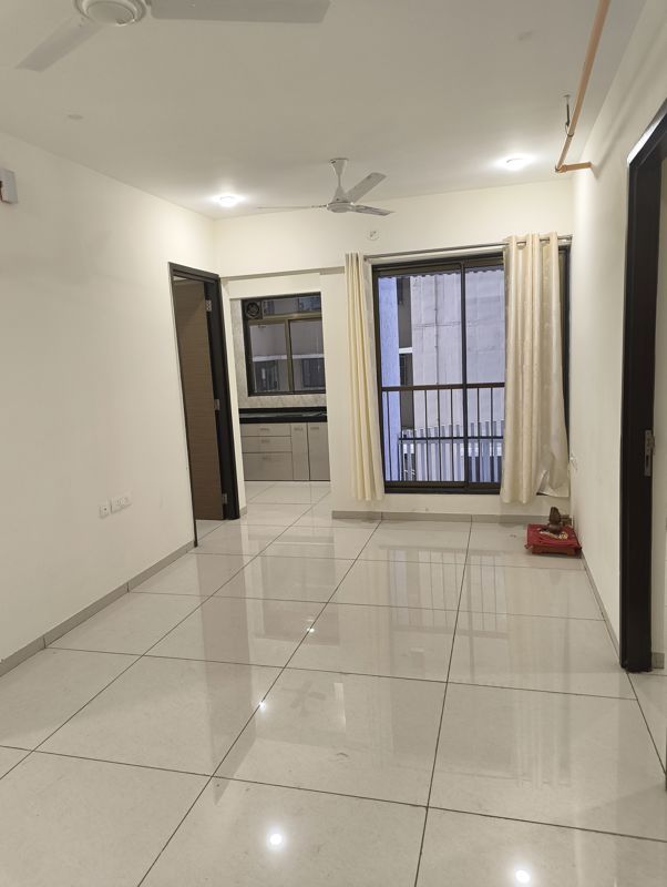 2 BHK 800 Sq.Ft. Apartment in Chandak 34 Park Estate