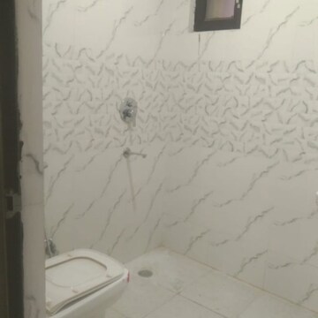 Bathroom in 2 BHK Builder Floor at Sector 22 – for Rent